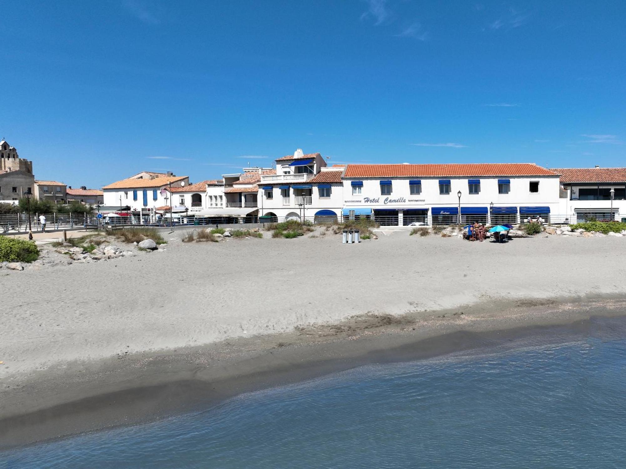 Hotel Camille Saintes-Maries-de-la-Mer Buitenkant foto