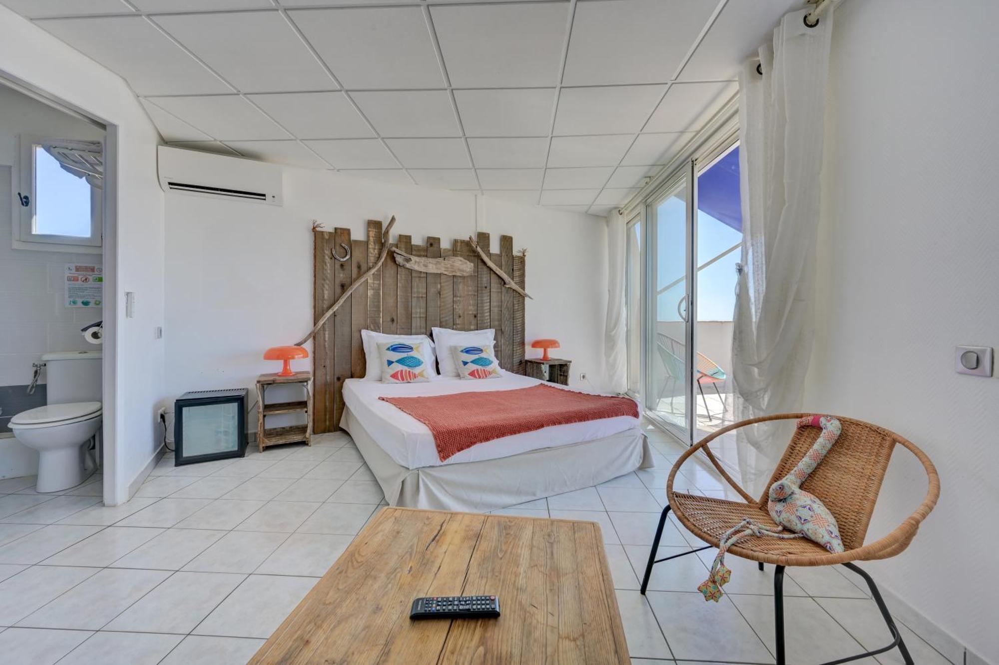 Hotel Camille Saintes-Maries-de-la-Mer Buitenkant foto