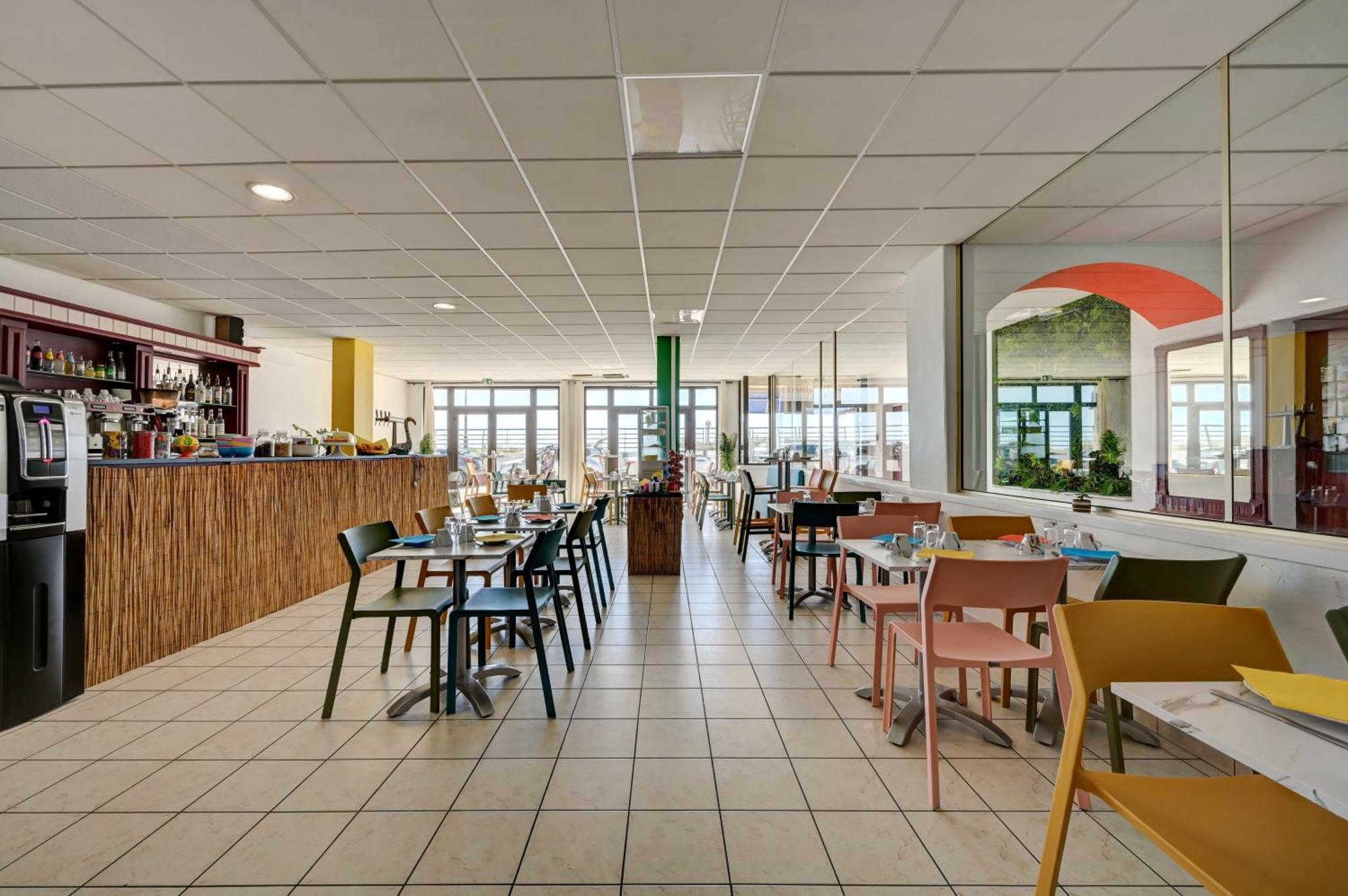 Hotel Camille Saintes-Maries-de-la-Mer Buitenkant foto