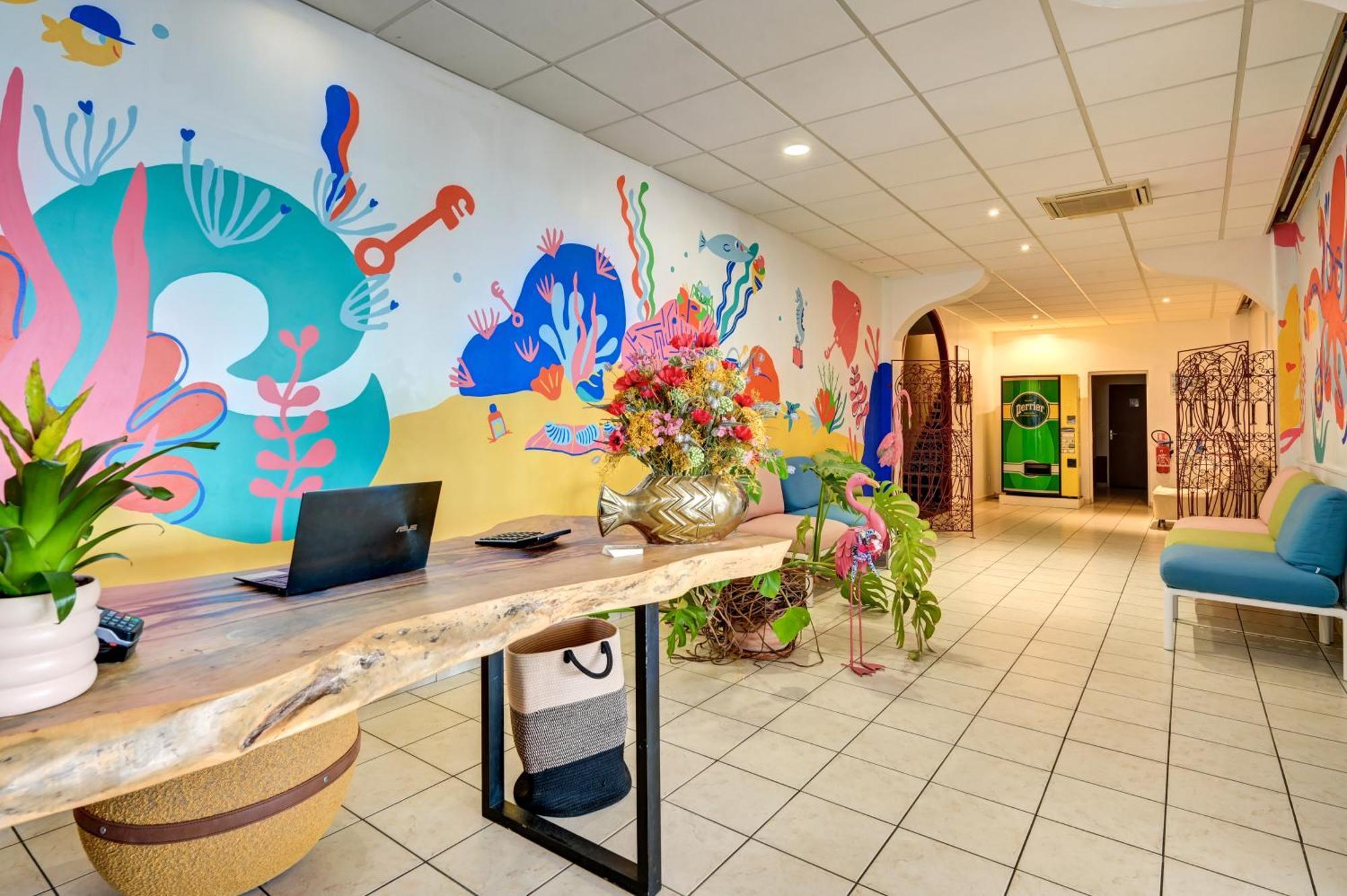 Hotel Camille Saintes-Maries-de-la-Mer Buitenkant foto