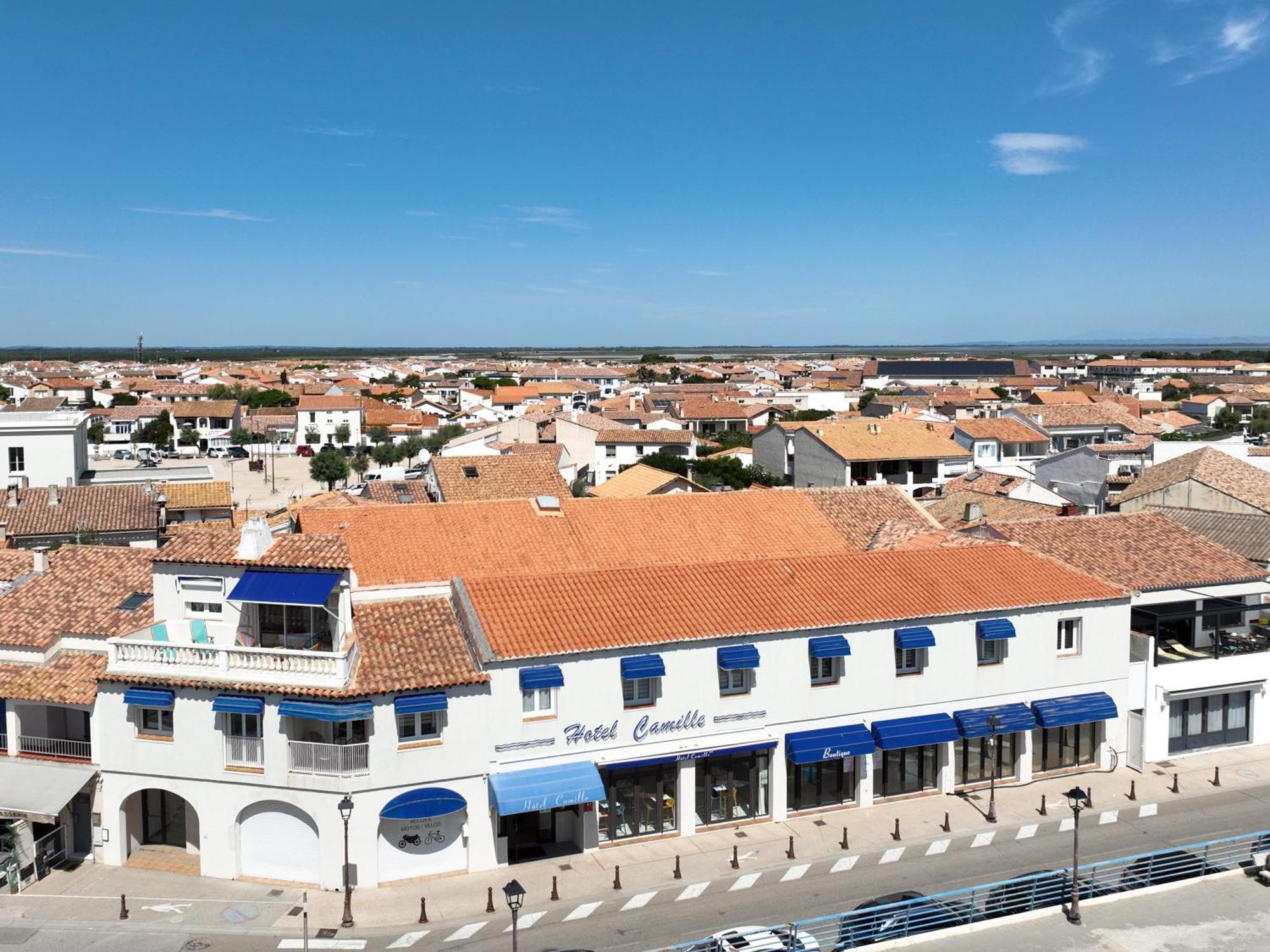 Hotel Camille Saintes-Maries-de-la-Mer Buitenkant foto